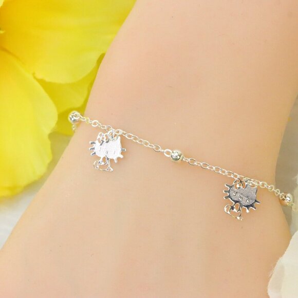 Minimalist Bracelet, Sleek & Modern Design, Women’s Fashion, YC110168-B - Picture 4 of 10